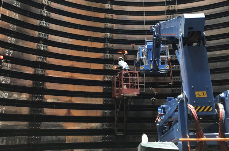 従来工法の施工現場